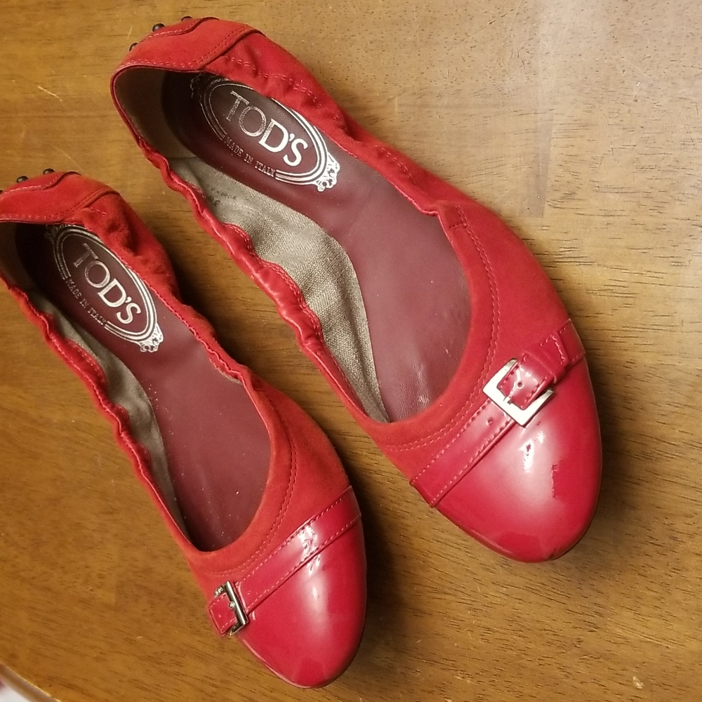 LIVING YOUR BEST LIFE❣️Red Tod's Shoes - Picture 2 of 10